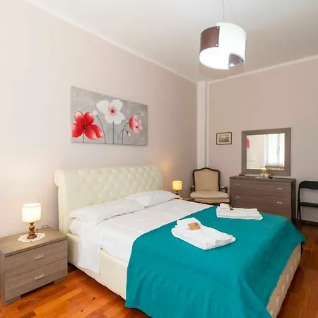 Santa Rita District Functional Flat *