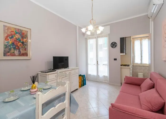 Guesthost - Santa Rita District Functional Flat Appartement *
