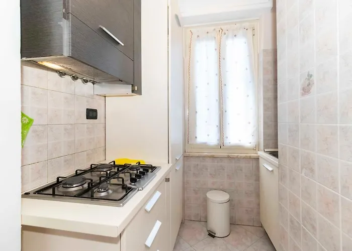 Guesthost - Santa Rita District Functional Flat トリノ