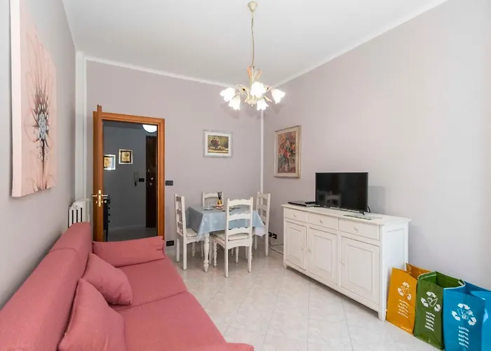 Apartment Guesthost - Santa Rita District Functional Flat