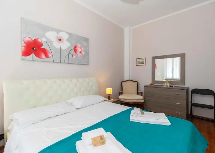 Guesthost - Santa Rita District Functional Flat Apartment